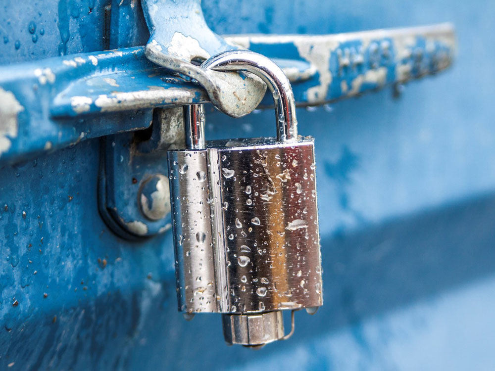 Alarm, lås/hengelås, kjetting og wire fra Trio Ving, Yale og ABUS | Låsesmeden Larvik